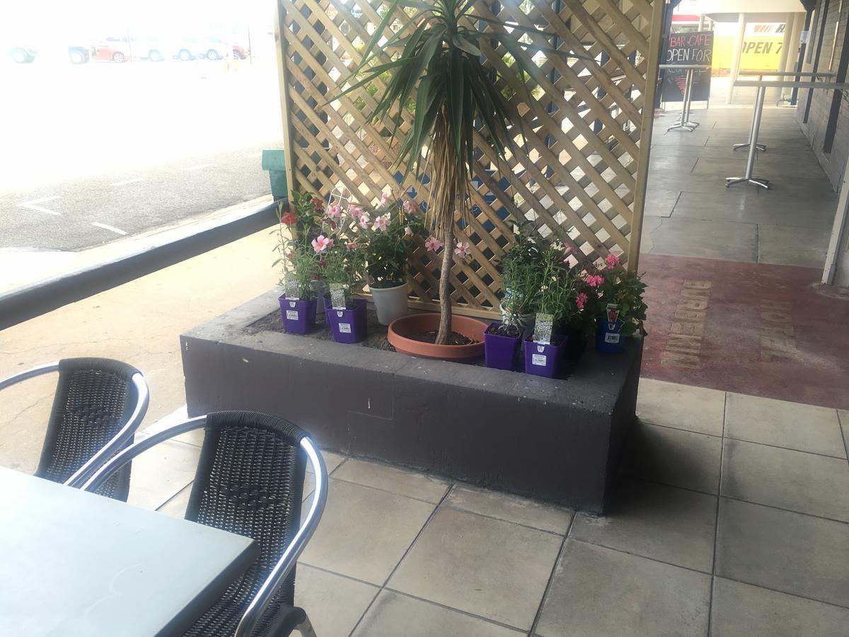 The Burdekin Hotel 艾尔 外观 照片