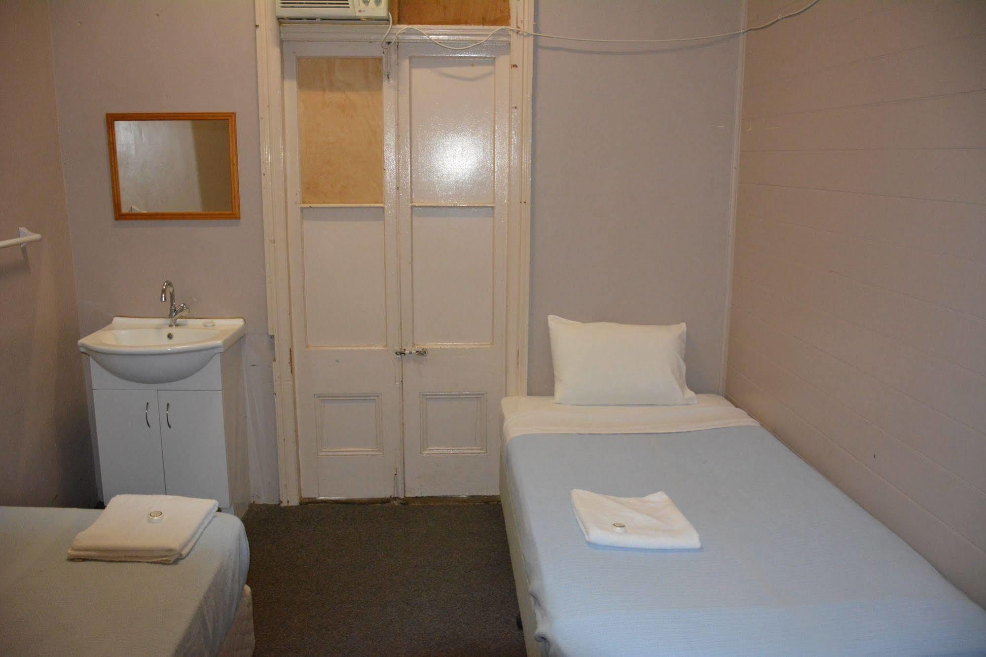 The Burdekin Hotel 艾尔 外观 照片