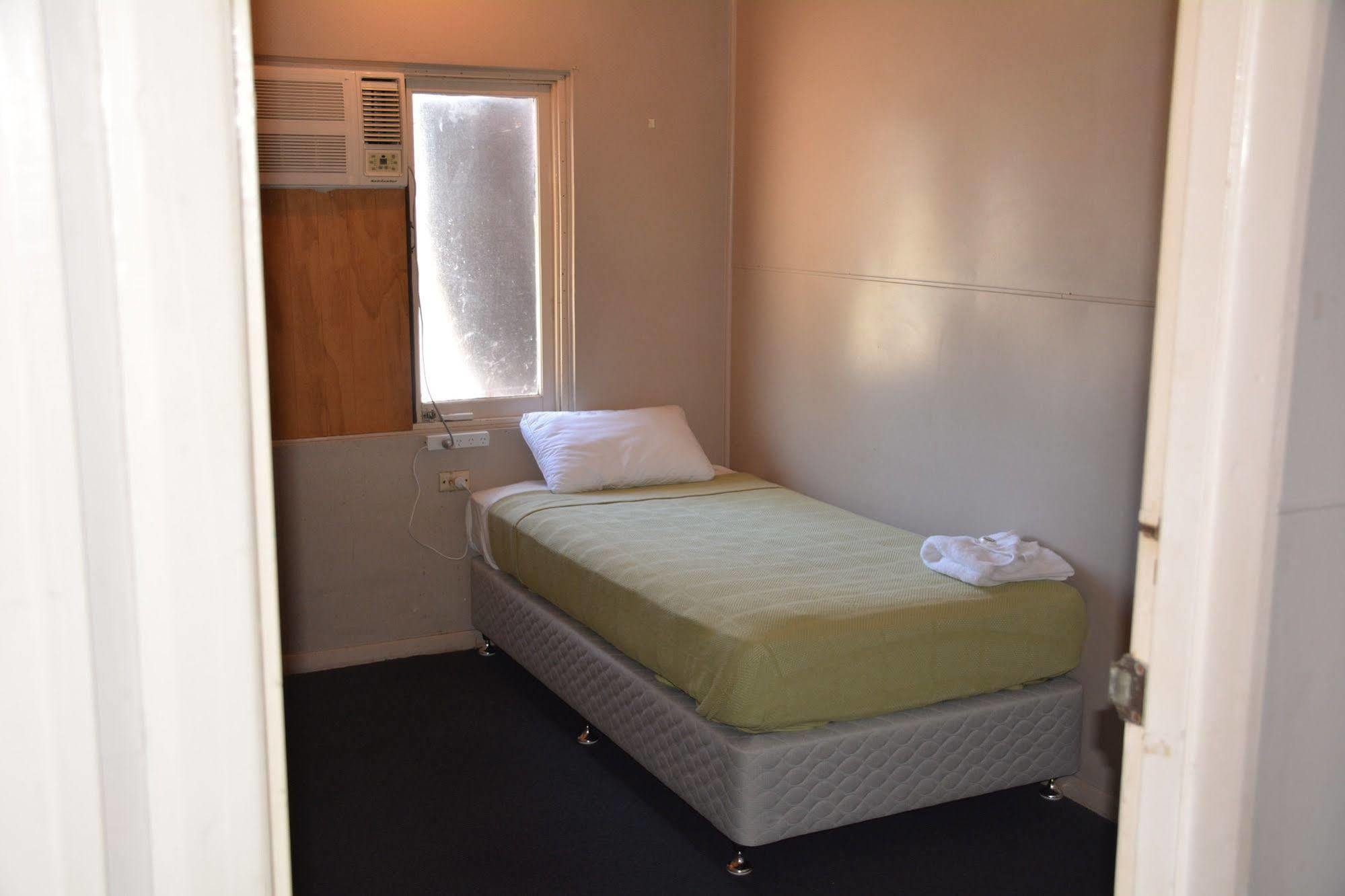 The Burdekin Hotel 艾尔 外观 照片